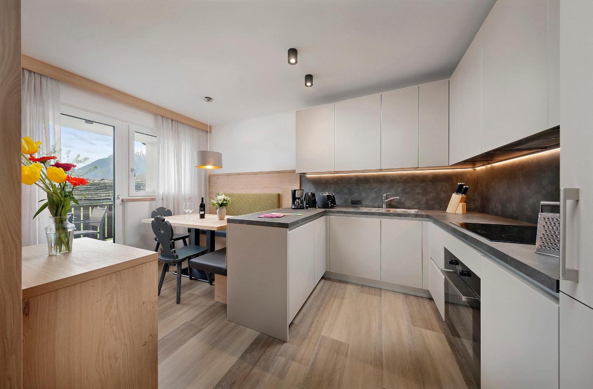 Appartement-Hotel Anthea Тироло Экстерьер фото